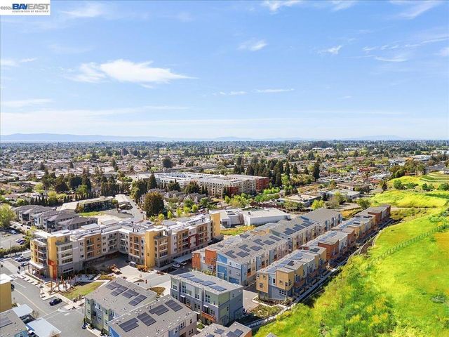 592 Somi Ct, Hayward, CA 94544