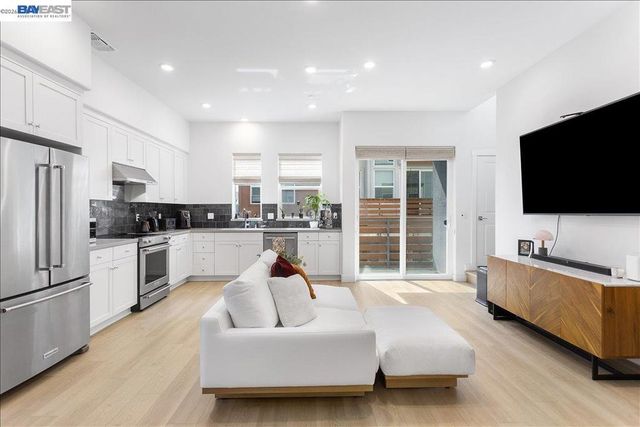 592 Somi Ct, Hayward, CA 94544