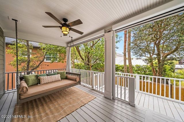 1271 E COAST Drive, Atlantic Beach, FL 32233