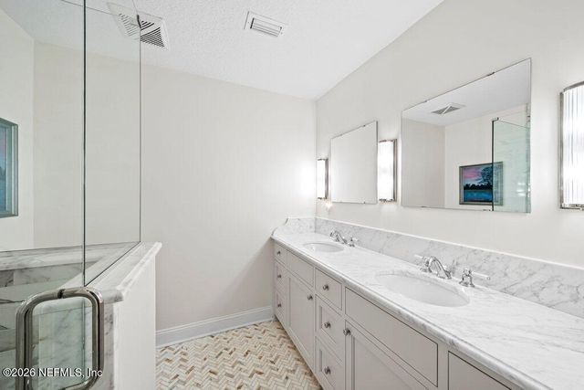 1271 E COAST Drive, Atlantic Beach, FL 32233