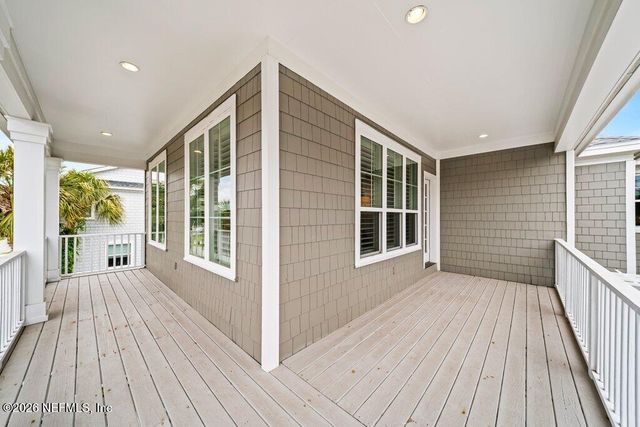 1271 E COAST Drive, Atlantic Beach, FL 32233