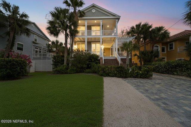 1271 E COAST Drive, Atlantic Beach, FL 32233