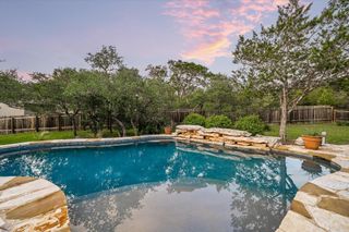 521 Cottonwood Creek RD, Dripping Springs, TX 78620