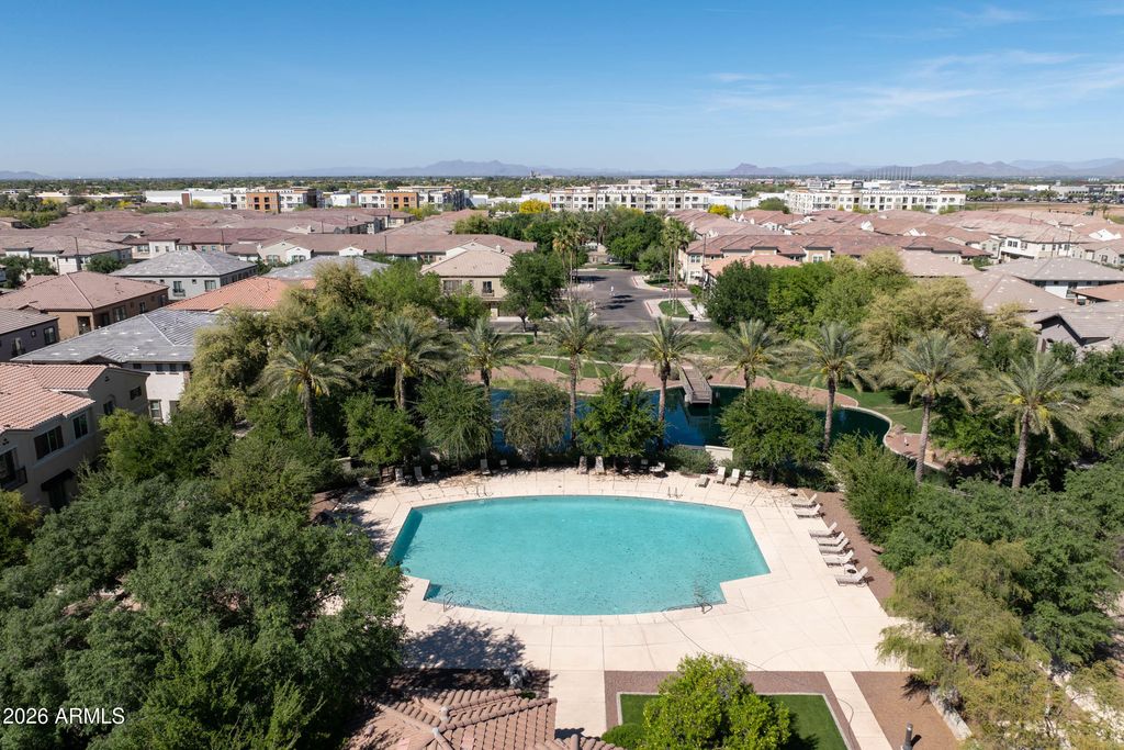Image 5 of property listing at 2658 S Sulley Drive 107, Gilbert, AZ 85295