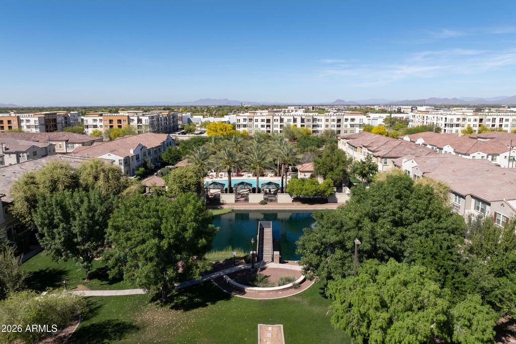Image 8 of property listing at 2658 S Sulley Drive 107, Gilbert, AZ 85295