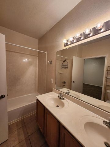 6800 Vista Del Norte NE 713, Albuquerque, NM 87113