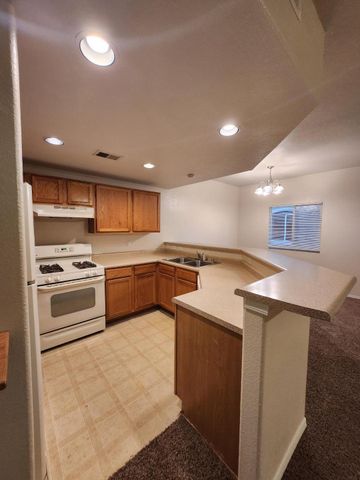 6800 Vista Del Norte NE 713, Albuquerque, NM 87113