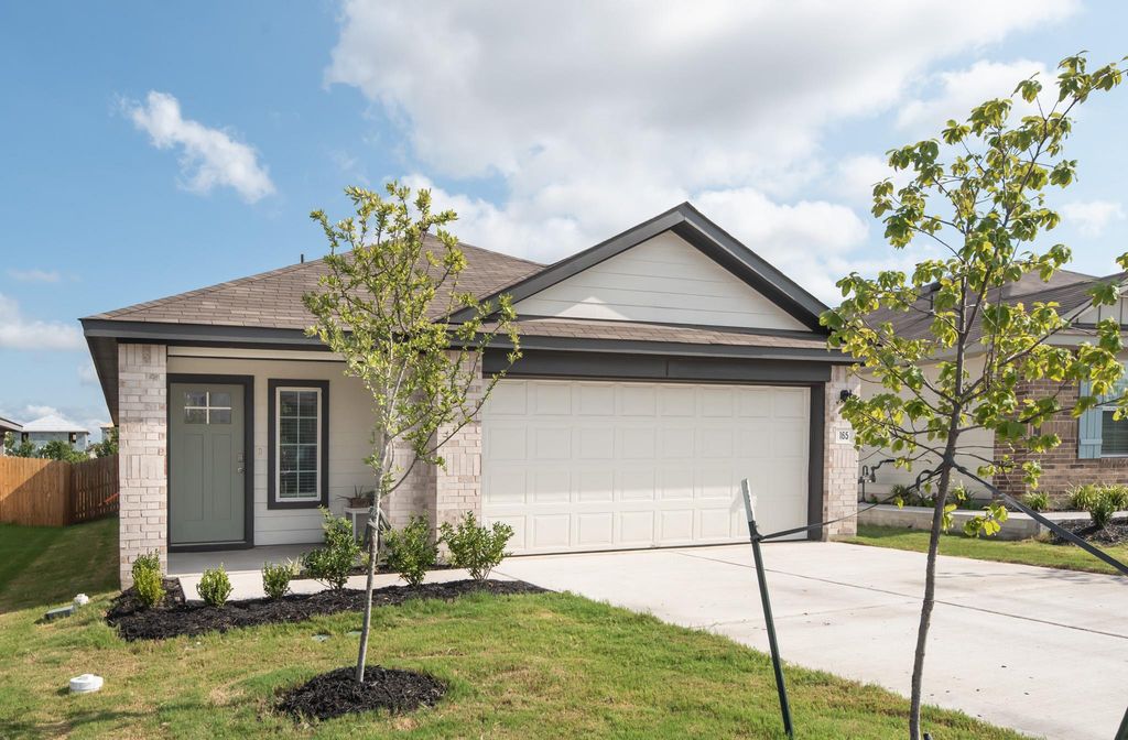 165 Santa Rosa LN, Buda, TX 78610