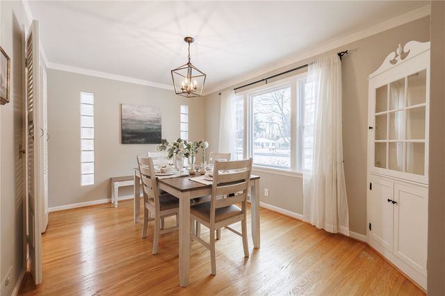 24 Woodcrest Drive, Penfield, NY 14625