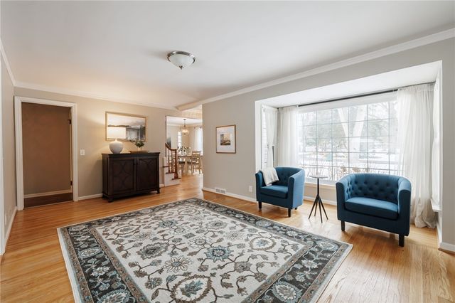 24 Woodcrest Drive, Penfield, NY 14625