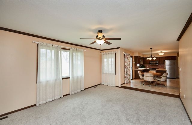 5405 Cody Drive, West Des Moines, IA 50266