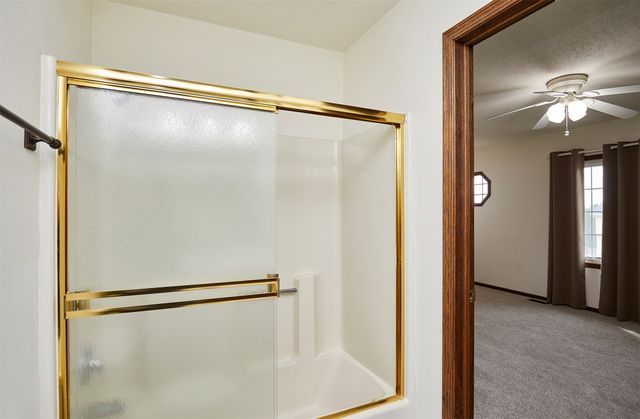 5405 Cody Drive, West Des Moines, IA 50266