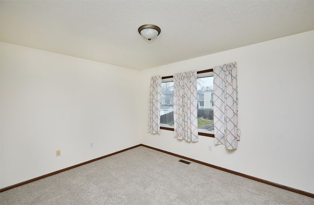 5405 Cody Drive, West Des Moines, IA 50266