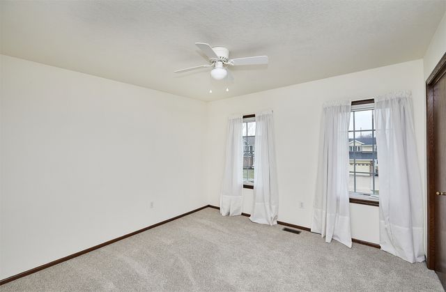 5405 Cody Drive, West Des Moines, IA 50266