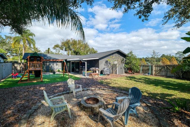 2042 YORKSHIRE DRIVE, Winter Park, FL 32792