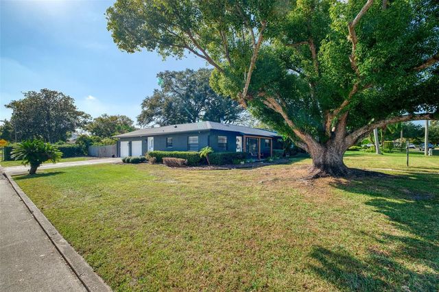 2042 YORKSHIRE DRIVE, Winter Park, FL 32792