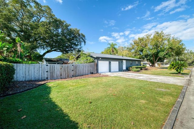 2042 YORKSHIRE DRIVE, Winter Park, FL 32792