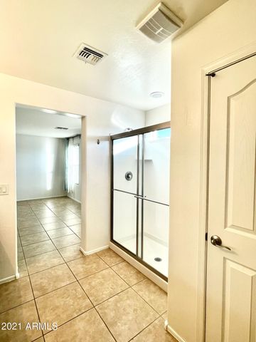 2019 E LINDRICK Drive, Gilbert, AZ 85298