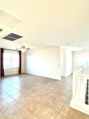 2019 E LINDRICK Drive, Gilbert, AZ 85298