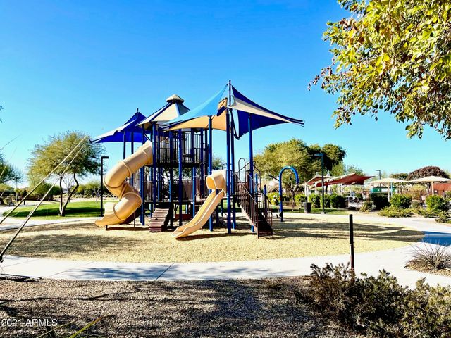 2019 E LINDRICK Drive, Gilbert, AZ 85298