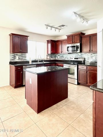 2019 E LINDRICK Drive, Gilbert, AZ 85298