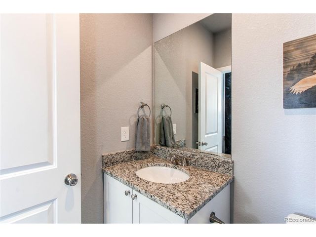 262 S 4th Ct, Deer Trail, CO 80105