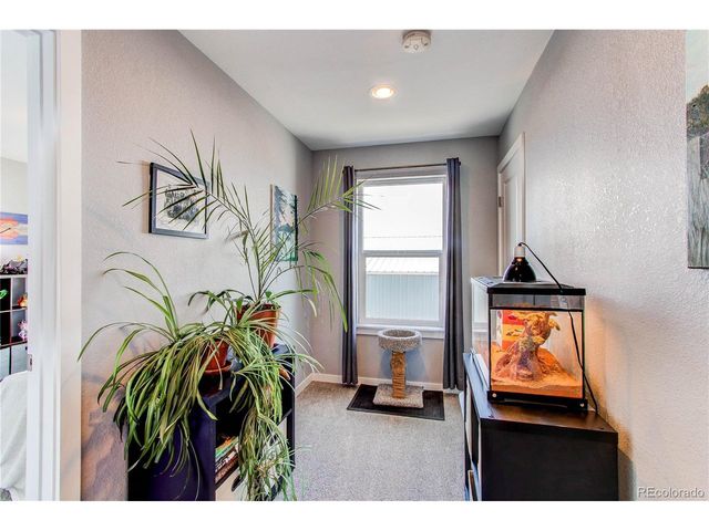 262 S 4th Ct, Deer Trail, CO 80105