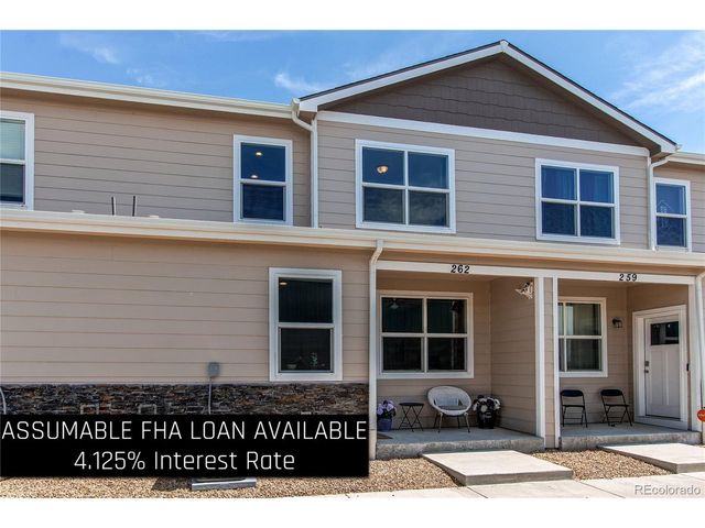 262 S 4th Ct, Deer Trail, CO 80105