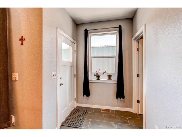 262 S 4th Ct, Deer Trail, CO 80105