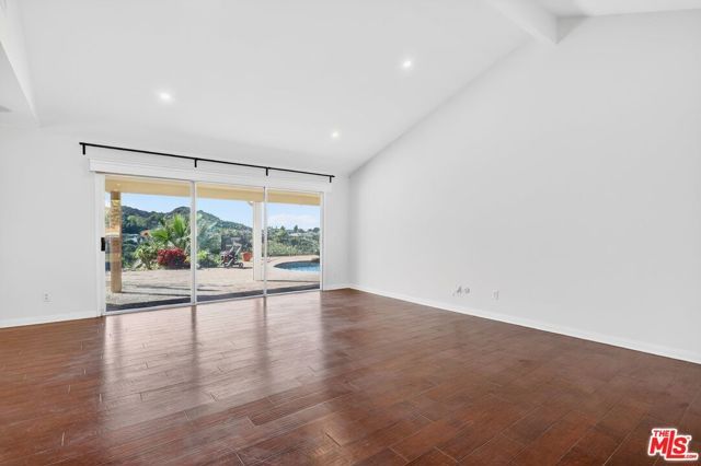 3713 Dellvale Place, Encino (los Angeles), CA 91436