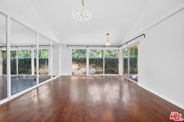 3713 Dellvale Place, Encino (los Angeles), CA 91436