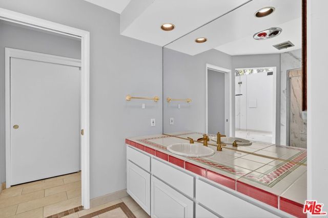 3713 Dellvale Place, Encino (los Angeles), CA 91436