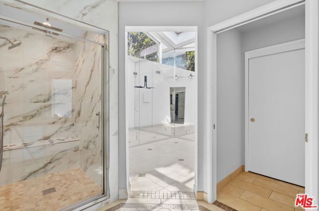 3713 Dellvale Place, Encino (los Angeles), CA 91436