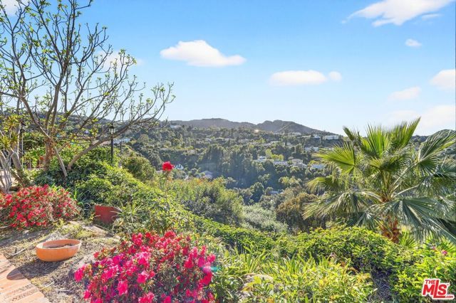 3713 Dellvale Place, Encino (los Angeles), CA 91436