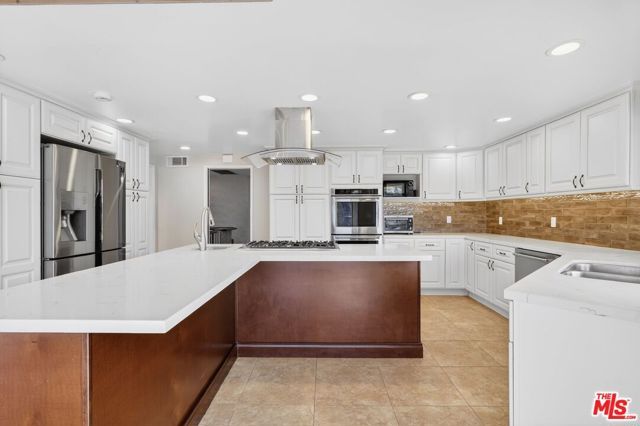 3713 Dellvale Place, Encino (los Angeles), CA 91436