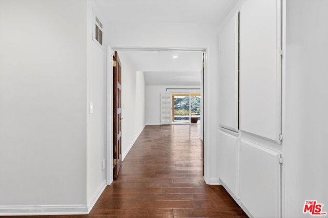 3713 Dellvale Place, Encino (los Angeles), CA 91436