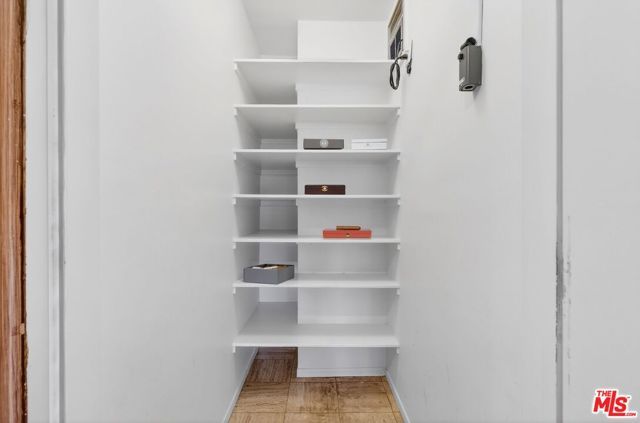 3713 Dellvale Place, Encino (los Angeles), CA 91436