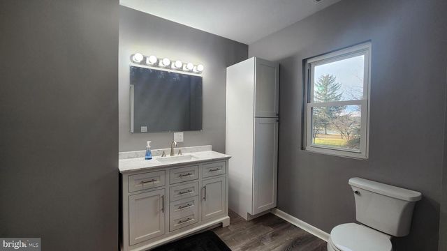 655 AURA RD, Glassboro, NJ 08028