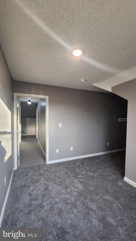 655 AURA RD, Glassboro, NJ 08028