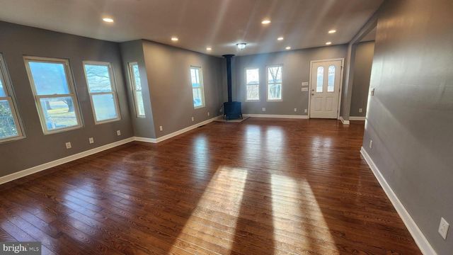 655 AURA RD, Glassboro, NJ 08028