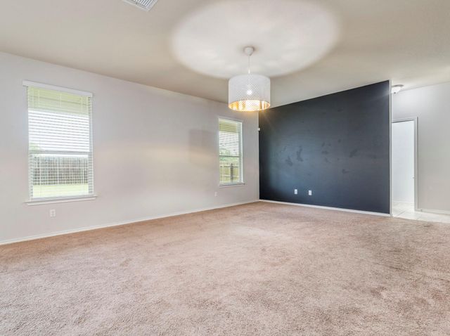 213 Ammonite LN, Jarrell, TX 76537