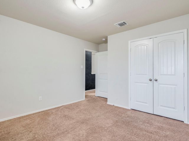 213 Ammonite LN, Jarrell, TX 76537