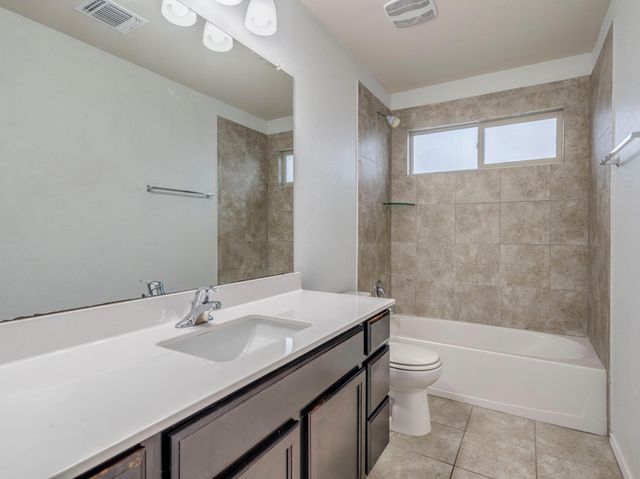 213 Ammonite LN, Jarrell, TX 76537