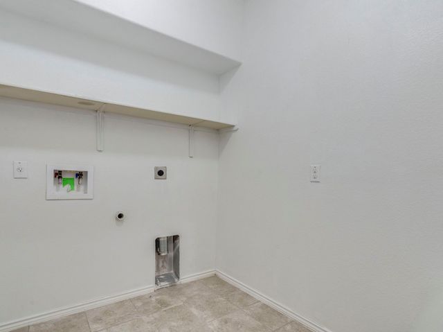 213 Ammonite LN, Jarrell, TX 76537