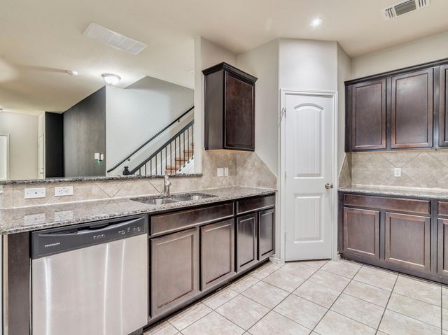 213 Ammonite LN, Jarrell, TX 76537