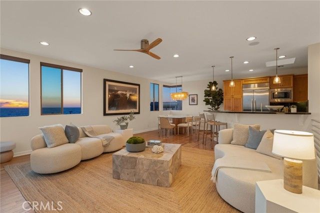 209 41st Street, Manhattan Beach, CA 90266