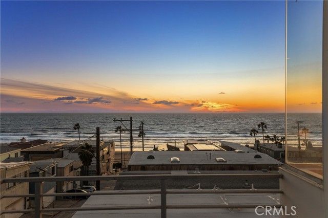 209 41st Street, Manhattan Beach, CA 90266