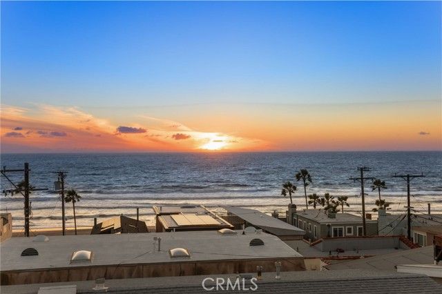 209 41st Street, Manhattan Beach, CA 90266