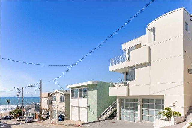 209 41st Street, Manhattan Beach, CA 90266