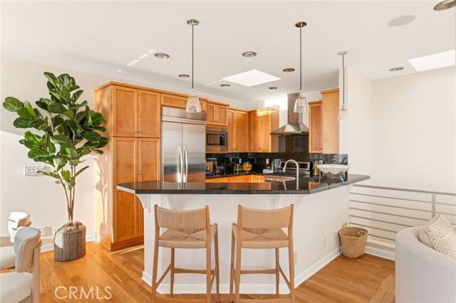 209 41st Street, Manhattan Beach, CA 90266